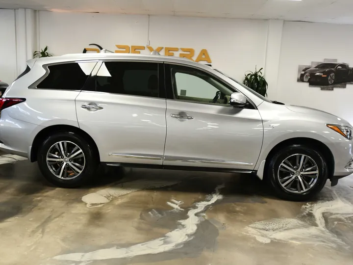 SILVER, 2019 INFINITI QX60 Image 13