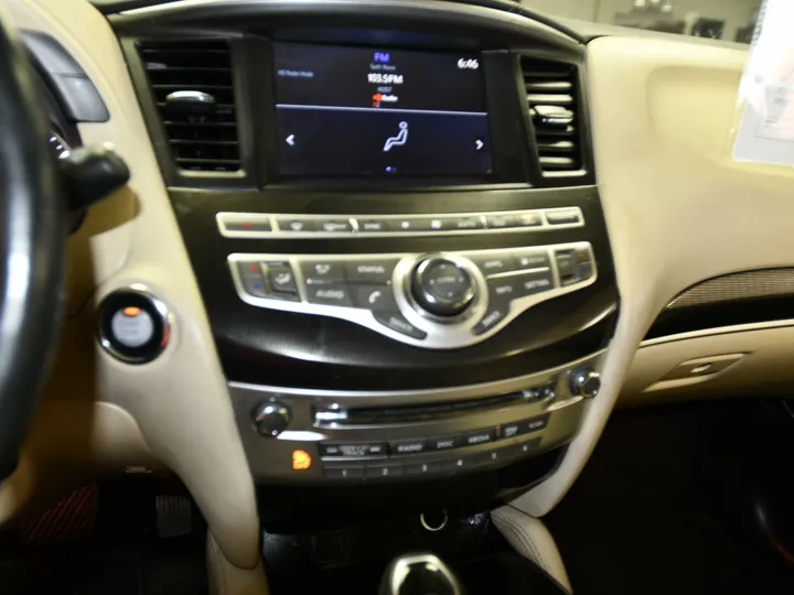 SILVER, 2019 INFINITI QX60 Image 39