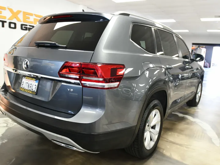 GRAY, 2019 VOLKSWAGEN ATLAS Image 12