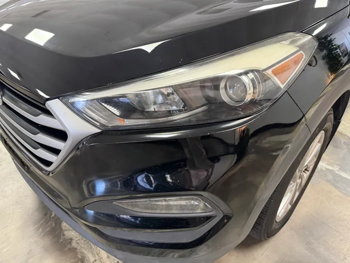 BLACK, 2018 HYUNDAI TUCSON Image 7