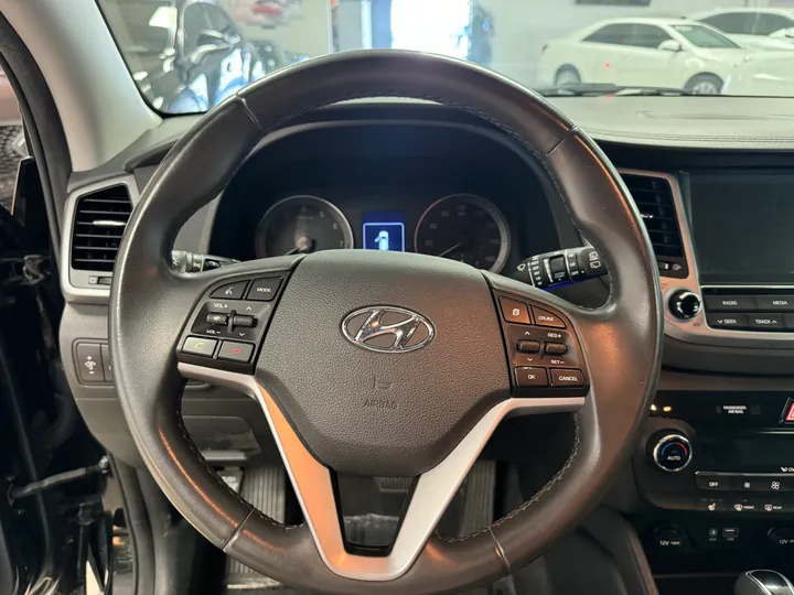 BLACK, 2018 HYUNDAI TUCSON Image 19