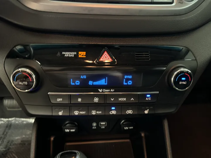 BLACK, 2018 HYUNDAI TUCSON Image 29