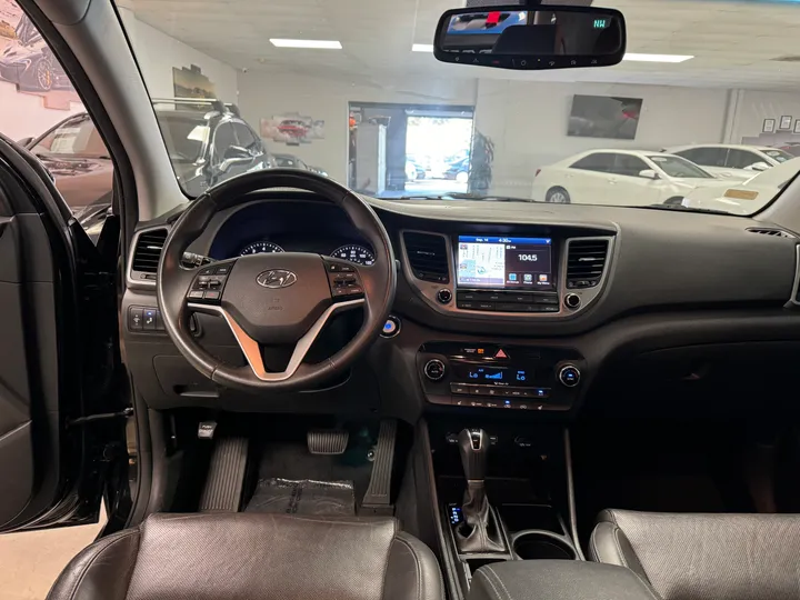 BLACK, 2018 HYUNDAI TUCSON Image 39