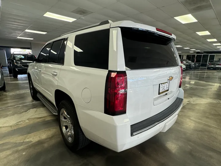 WHITE, 2017 CHEVROLET TAHOE Image 11