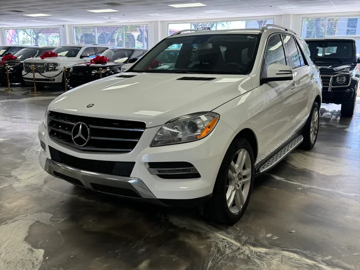 WHITE, 2015 MERCEDES-BENZ M-CLASS Image 3