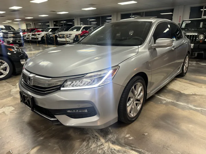 SILVER, 2017 HONDA ACCORD Image 3