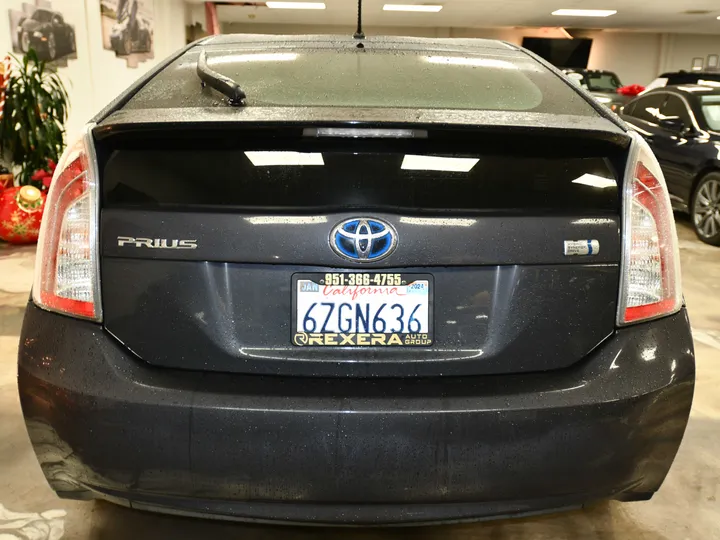 GRAY, 2013 TOYOTA PRIUS Image 9