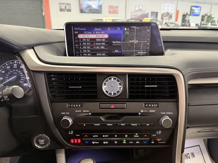SILVER, 2018 LEXUS RX Image 18