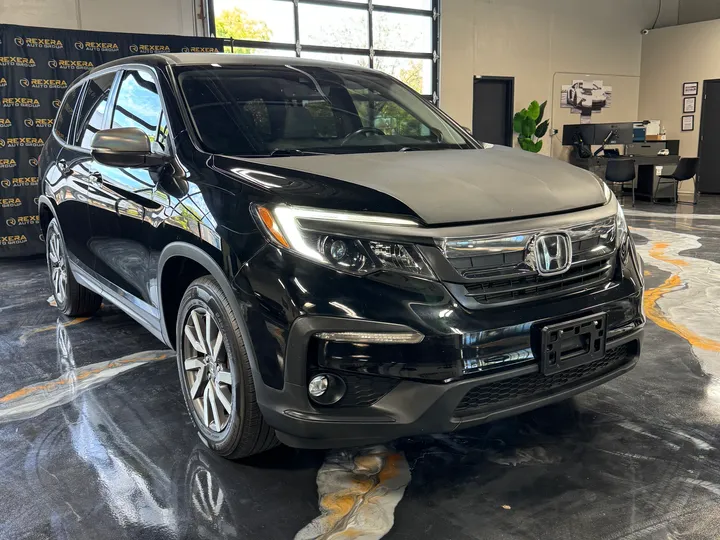 BLACK, 2019 HONDA PILOT Image 2