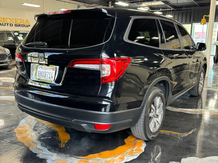 BLACK, 2019 HONDA PILOT Image 7