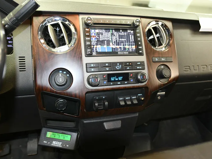 SILVER, 2012 FORD F250 SUPER DUTY CREW CAB Image 39