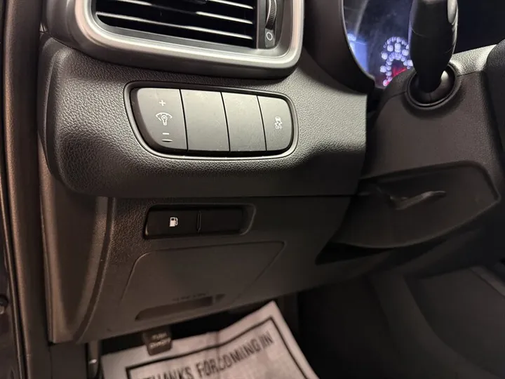 BLACK, 2019 KIA SORENTO Image 13