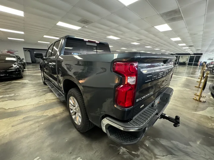 GRAY, 2019 CHEVROLET SILVERADO 1500 CREW CAB Image 8