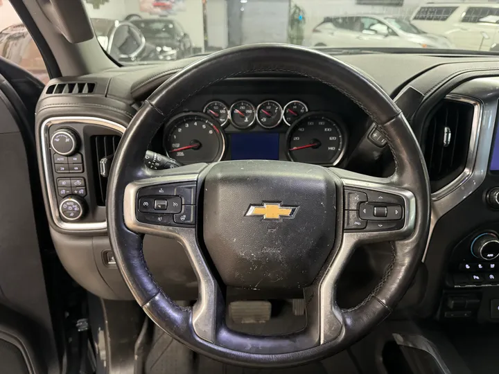 GRAY, 2019 CHEVROLET SILVERADO 1500 CREW CAB Image 21