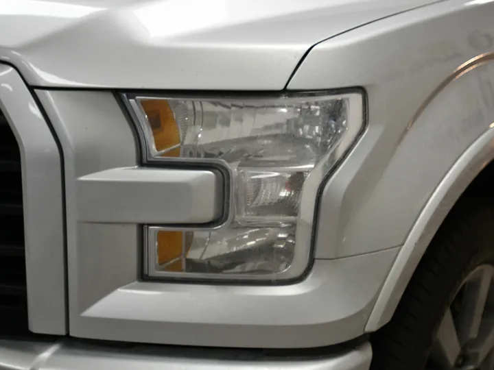 SILVER, 2017 FORD F150 SUPERCREW CAB Image 4