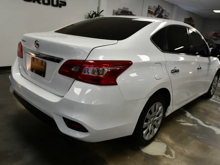 WHITE, 2019 NISSAN SENTRA Image 12