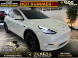 WHITE, 2020 TESLA MODEL Y Thumnail Image 1