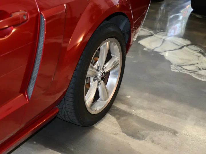 RED, 2008 FORD MUSTANG Image 7