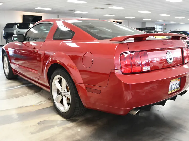 RED, 2008 FORD MUSTANG Image 8
