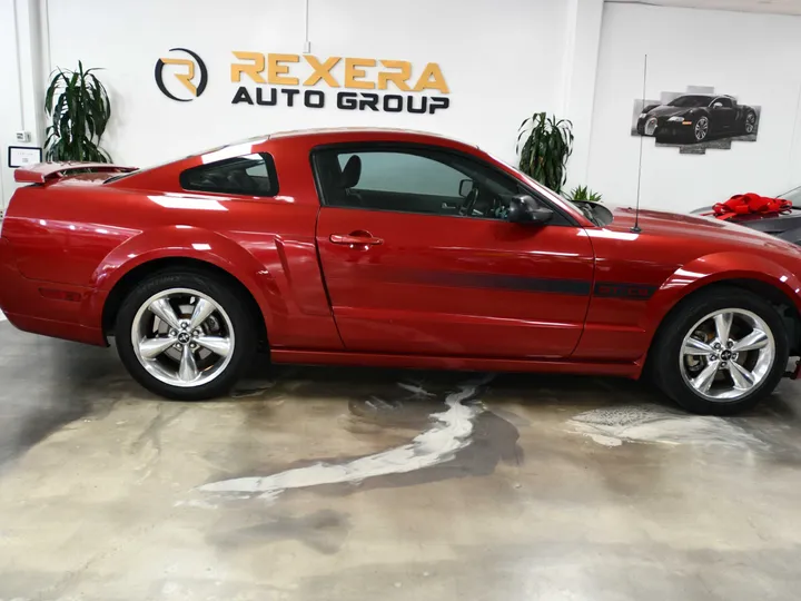 RED, 2008 FORD MUSTANG Image 13