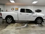 WHITE, 2016 RAM 1500 QUAD CAB Thumnail Image 13