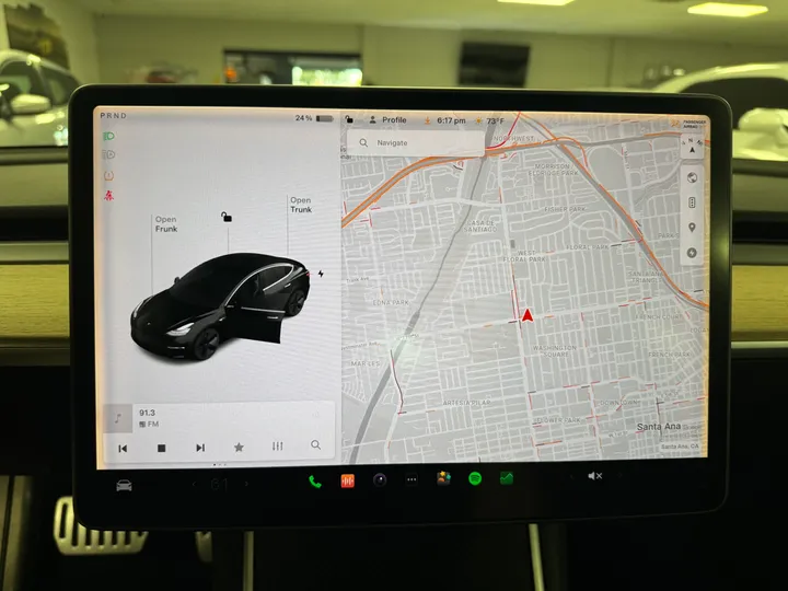 BLACK, 2018 TESLA MODEL 3 Image 23