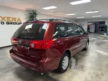 RED, 2010 TOYOTA SIENNA Thumnail Image 10