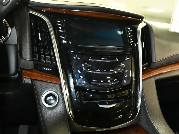 BLACK, 2018 CADILLAC ESCALADE ESV Image 37