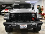 SILVER, 2021 JEEP WRANGLER UNLIMITED Thumnail Image 2