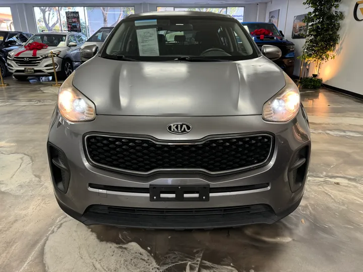 GRAY, 2017 KIA SPORTAGE Image 2