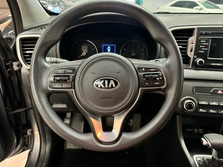 GRAY, 2017 KIA SPORTAGE Image 17