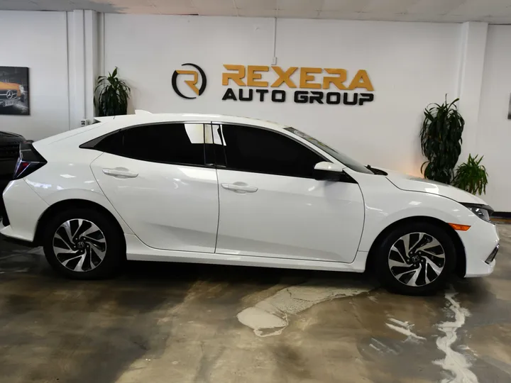 WHITE, 2019 HONDA CIVIC Image 13