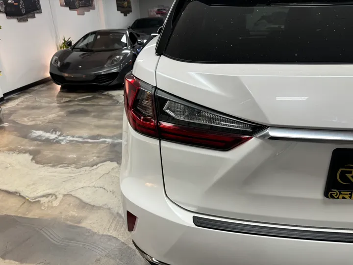 WHITE, 2017 LEXUS RX Image 13