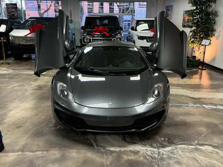 GRAY, 2012 MCLAREN MP4-12C Image 2