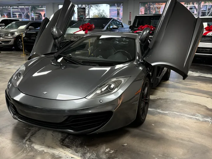 GRAY, 2012 MCLAREN MP4-12C Image 3