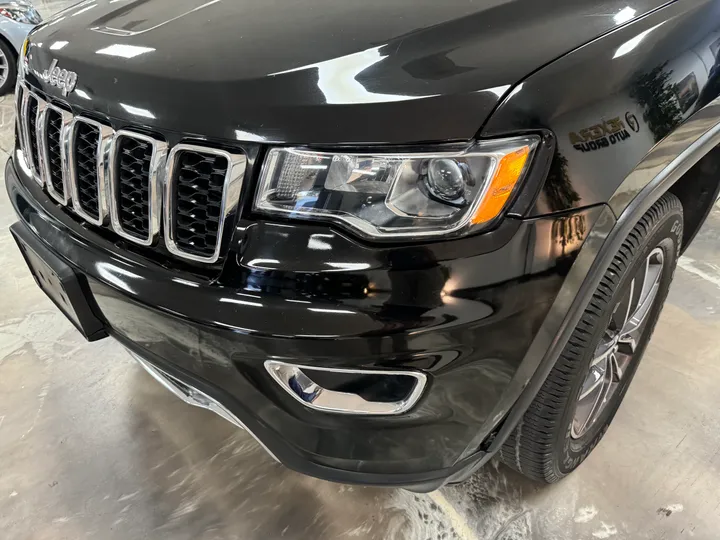 BLACK, 2018 JEEP GRAND CHEROKEE Image 5