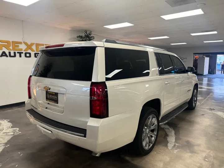 WHITE, 2015 CHEVROLET SUBURBAN Image 12