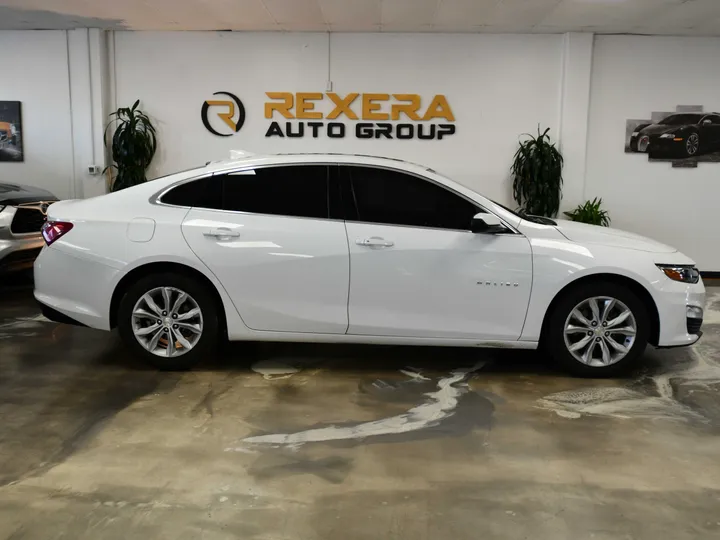 WHITE, 2021 CHEVROLET MALIBU Image 13