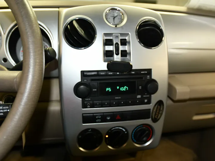 WHITE, 2008 CHRYSLER PT CRUISER Image 33