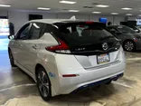 SILVER, 2022 NISSAN LEAF Thumnail Image 10