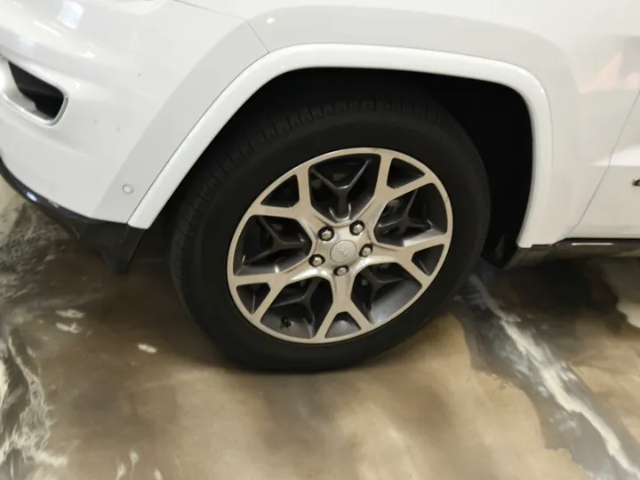 WHITE, 2018 JEEP GRAND CHEROKEE Image 6