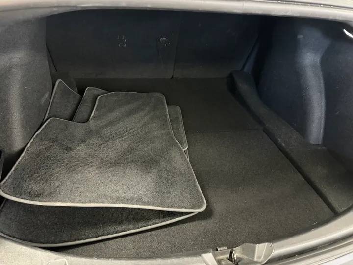 GRAY, 2018 TESLA MODEL 3 Image 12