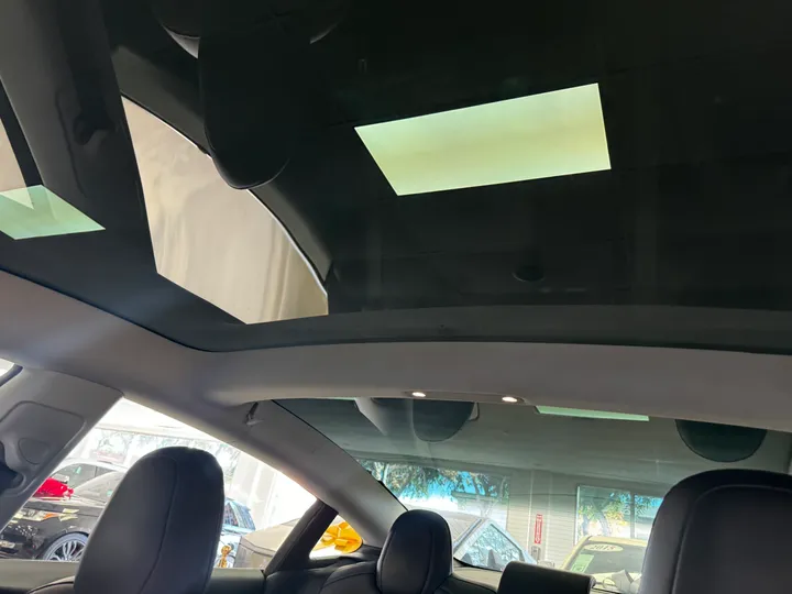 GRAY, 2018 TESLA MODEL 3 Image 30