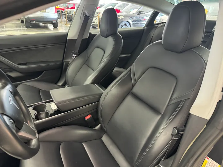 GRAY, 2018 TESLA MODEL 3 Image 33