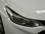 WHITE, 2017 CHEVROLET CRUZE Thumnail Image 3