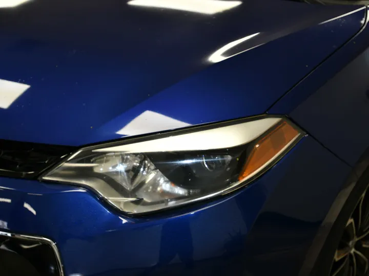 BLUE, 2015 TOYOTA COROLLA Image 4