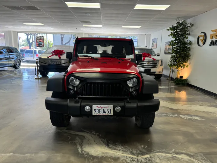 RED, 2017 JEEP WRANGLER UNLIMITED Image 2