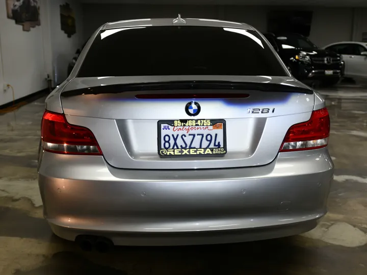 SILVER, 2012 BMW 1 SERIES Image 9