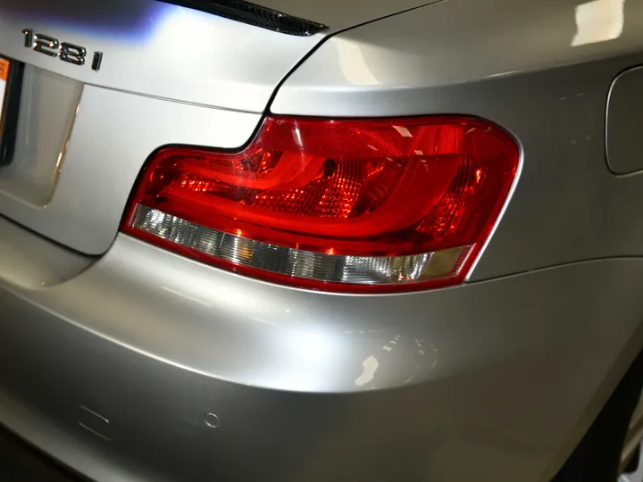SILVER, 2012 BMW 1 SERIES Image 11