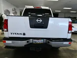 WHITE, 2012 NISSAN TITAN CREW CAB Thumnail Image 9